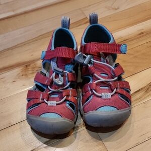 Kids' Keen Pink and Teal Outdoor Sandals